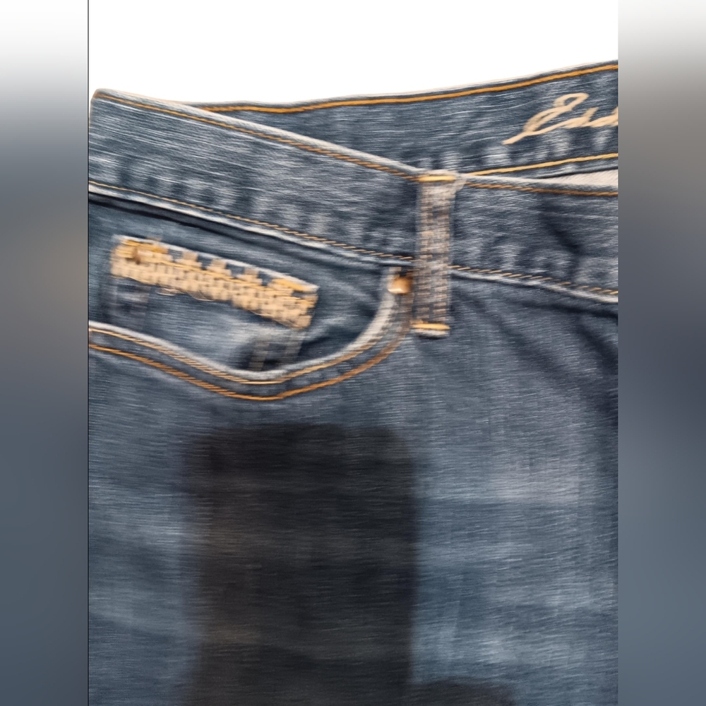 Eddie Bauer Relaxed Boyfriend Jeans Classic Style with Chic Embroidery - Picture 3 of 10